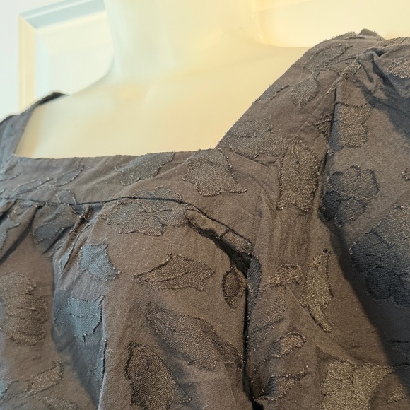 Ann Taylor Elegant Black Women's Top - Picture 5 of 8